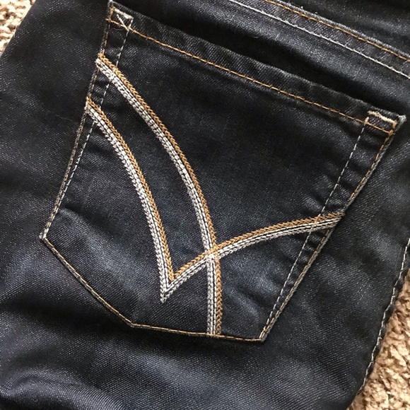 William Rast sz 26/27 ultra skinny dark wash - Picture 4 of 5